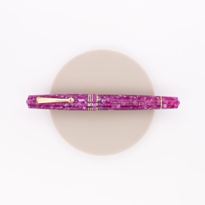 Leonardo Officina Italiana Momento Zero Fountain Pen Lavender Purple & Gold