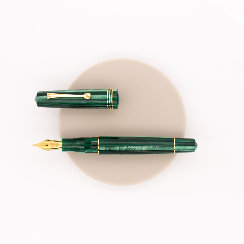 Leonardo Officina Italiana Momento Zero Penna Stilografica Verde Alga & Oro