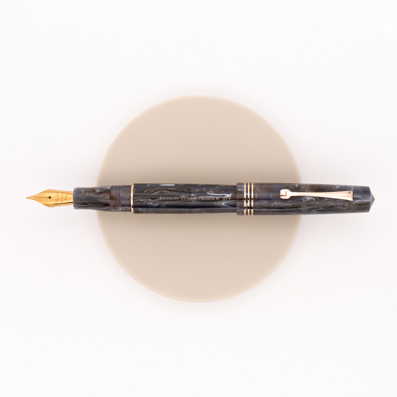 Leonardo Officina Italiana Momento Zero Penna Stilografica Corno & Oro Rosa
