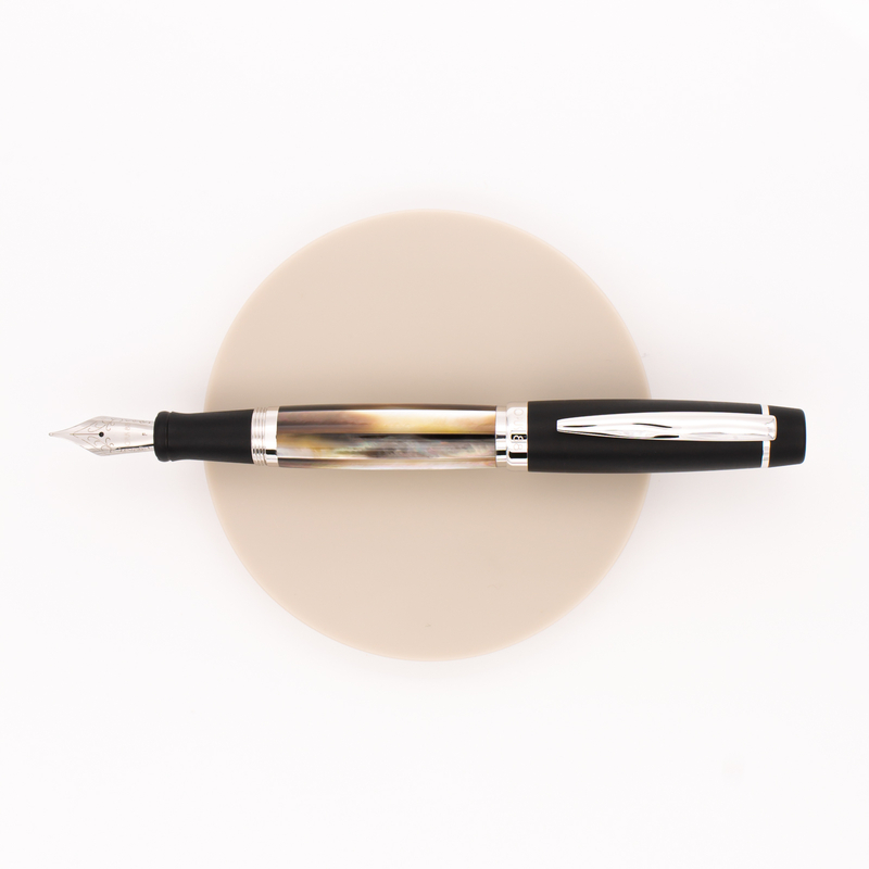 Opus 88 Premium Shell Penna Stilografica Black Mother of Pearl
