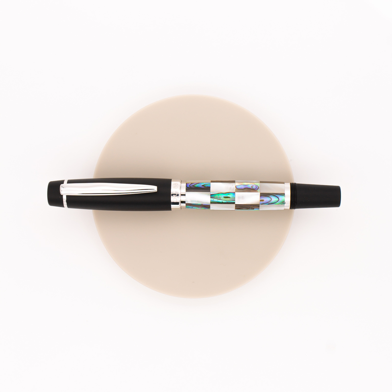 Opus 88 Premium Shell Penna Stilografica Check