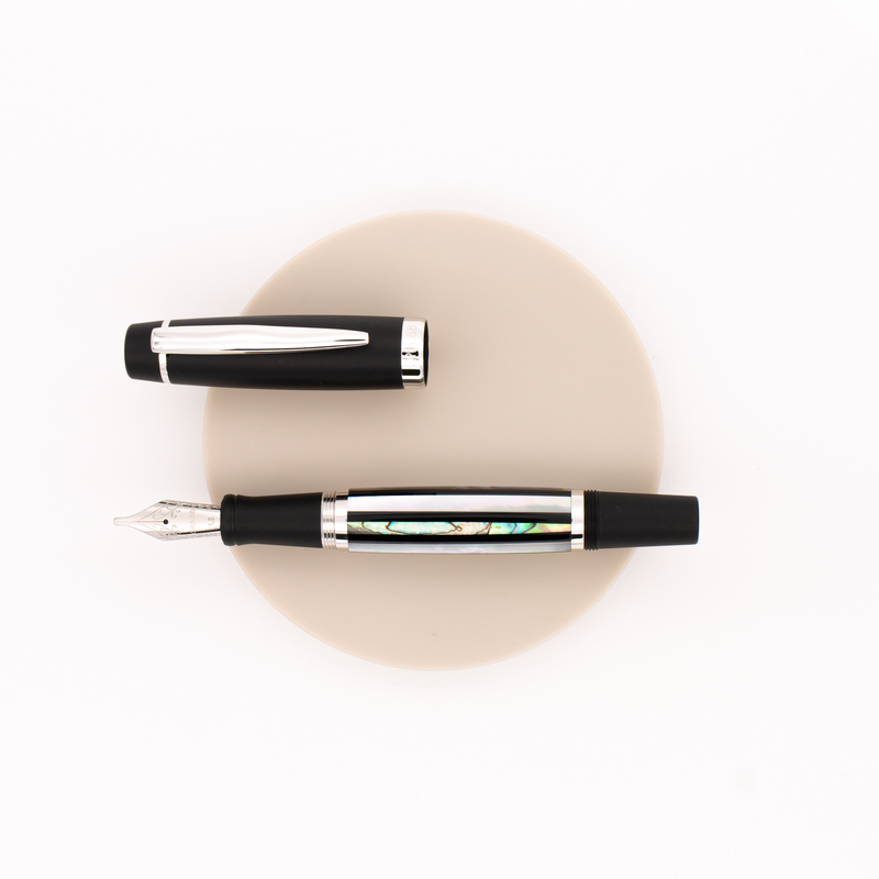 Opus 88 Premium Shell Penna Stilografica Stripe