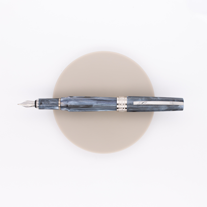 Visconti Mirage Fountain Pen Horn