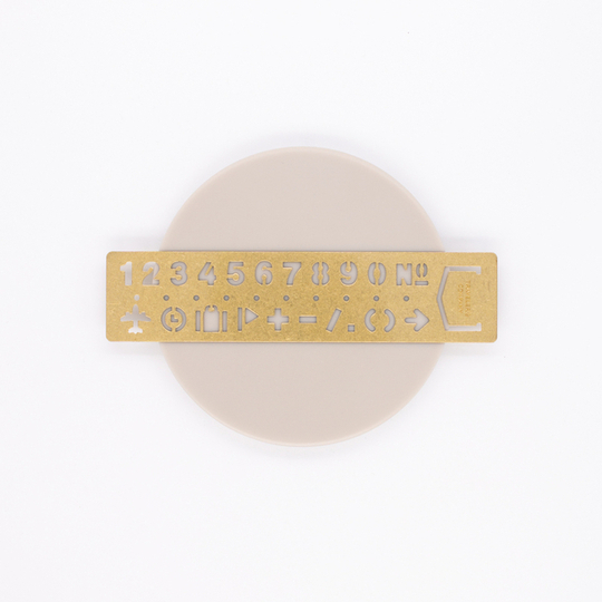 Traveler's Company Brass Segnalibro con Normografo Numerico in Ottone