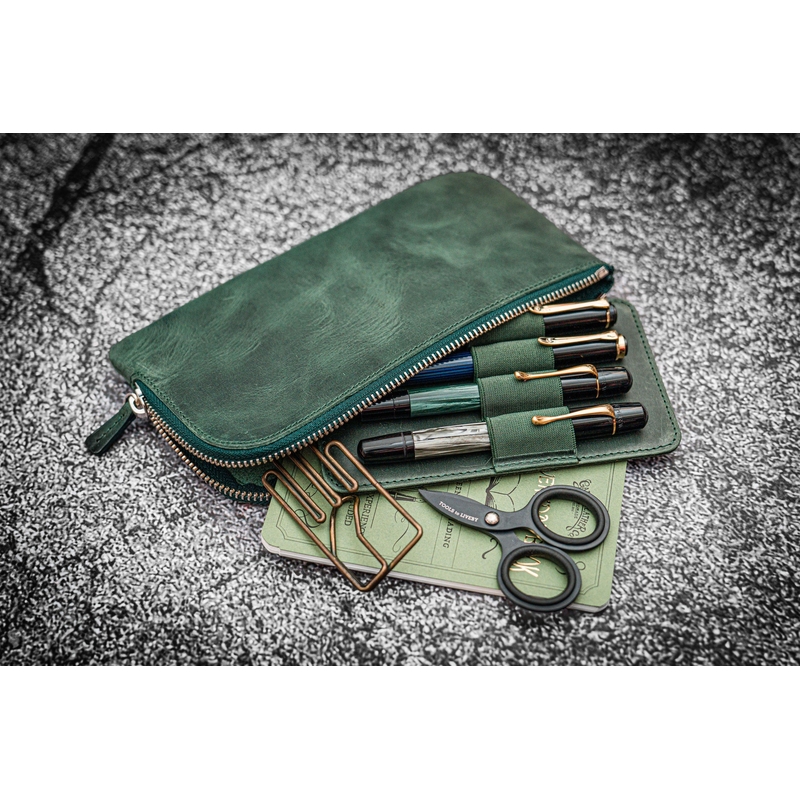 Galen Leather Slip-N-Zip Portapenne in Pelle 4 Posti Crazy Horse Forest Green