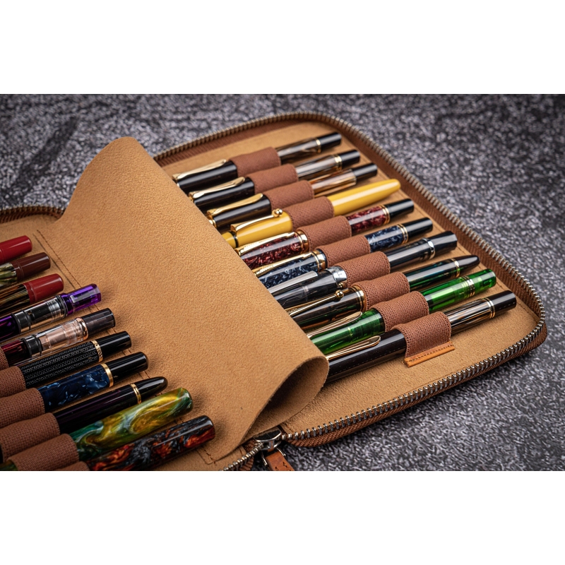 Galen Leather Zippered 20 Slots Pen Case Crazy Horse Brown