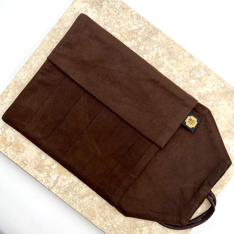Kyoku Haku Rotolo Portapenne 6 Posti Suede Brown