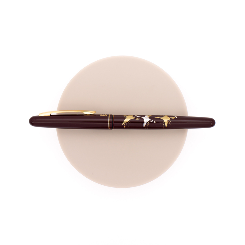 Wancher x Kuretake Kindai Maki-e Penna Stilografica Kakuju Rossa