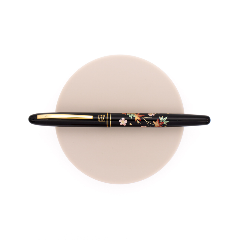 Wancher x Kuretake Kindai Maki-e Fountain Pen Sakura Ni Kouyou