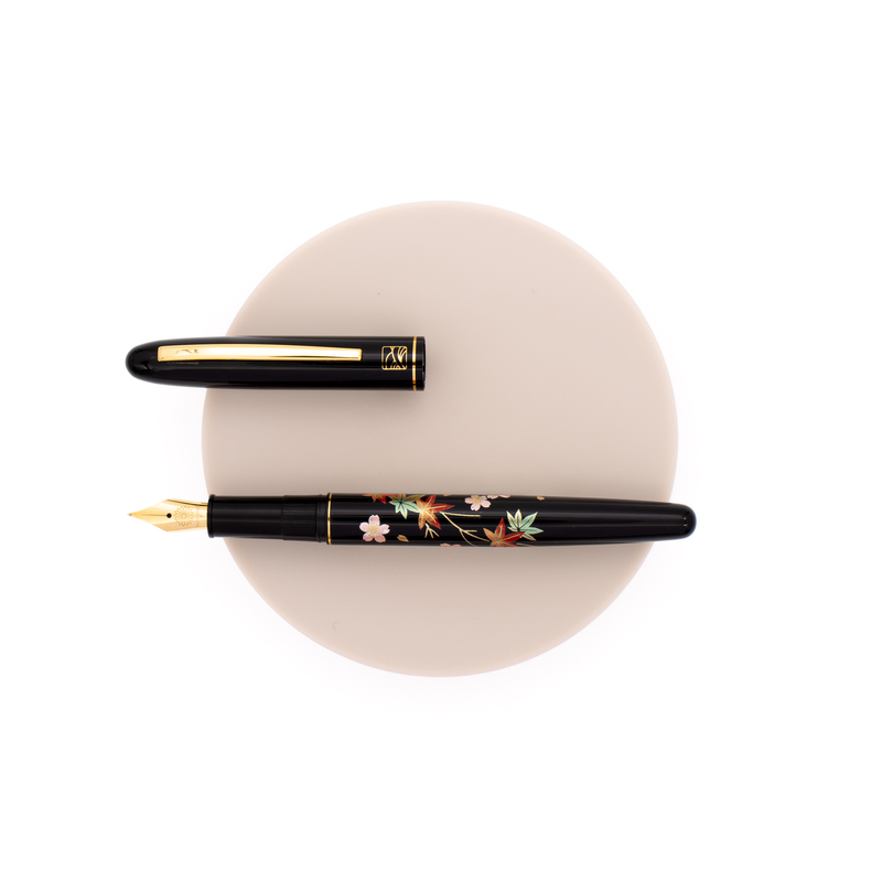 Wancher x Kuretake Kindai Maki-e Fountain Pen Sakura Ni Kouyou