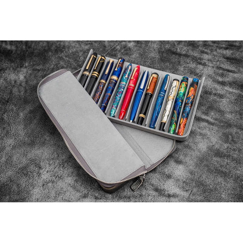 Galen Leather Galen Leather Magnum Opus Portapenne in Pelle 12 Posti Crazy Horse Smoky Grey