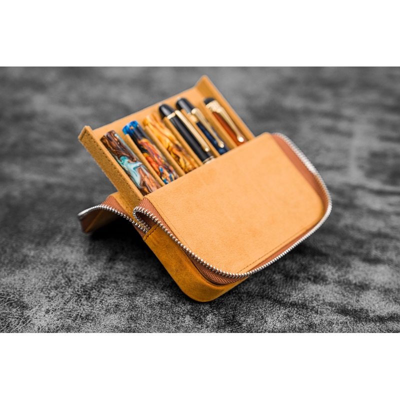 Galen Leather Galen Leather Magnum Opus Portapenne in Pelle 6 Posti Crazy Horse Brown