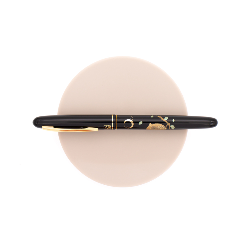 Wancher Wancher x Kuretake Kindai Maki-e Penna Stilografica Fukurou