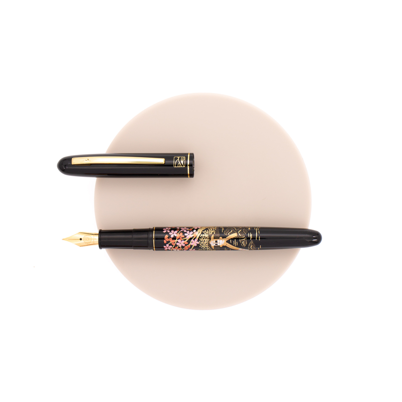 Wancher Wancher x Kuretake Kindai Maki-e Penna Stilografica Sakura No Sono