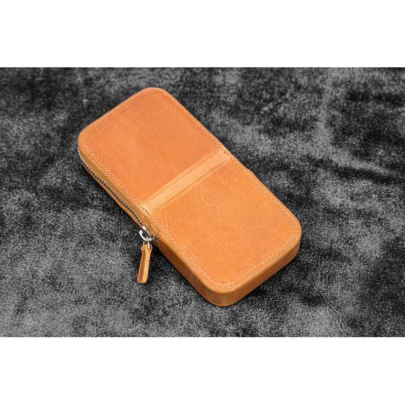 Galen Leather Galen Leather Magnum Opus Portapenne in Pelle 3 Posti Crazy Horse Honey Ochre