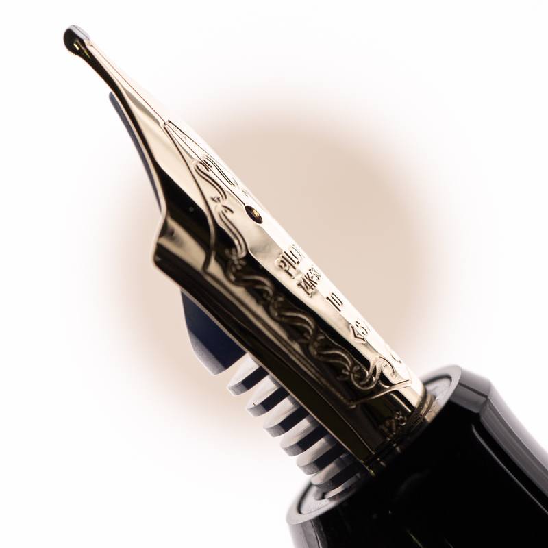 Pilot Pilot Custom 742 Fountain Pen Black