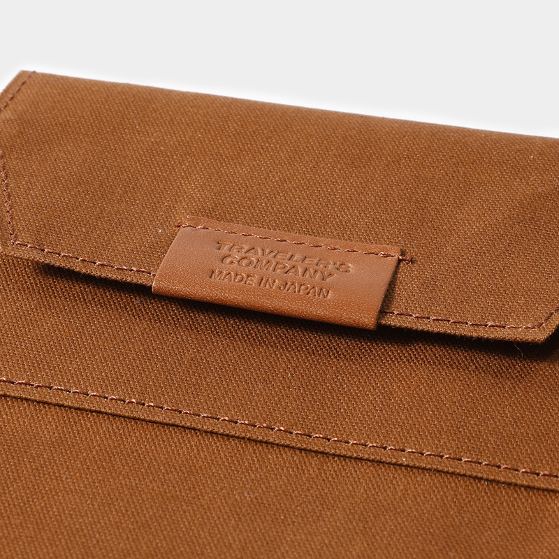 Traveler's Company Traveler's Factory Cotton Zipper Case Passport Size Marrone
