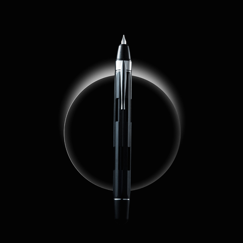 Nahvalur Nahvalur Eclipse Penna Stilografica Black Silver