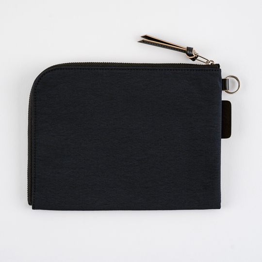 Hobonichi Tragen Flat Pouch per formato A6 Nero