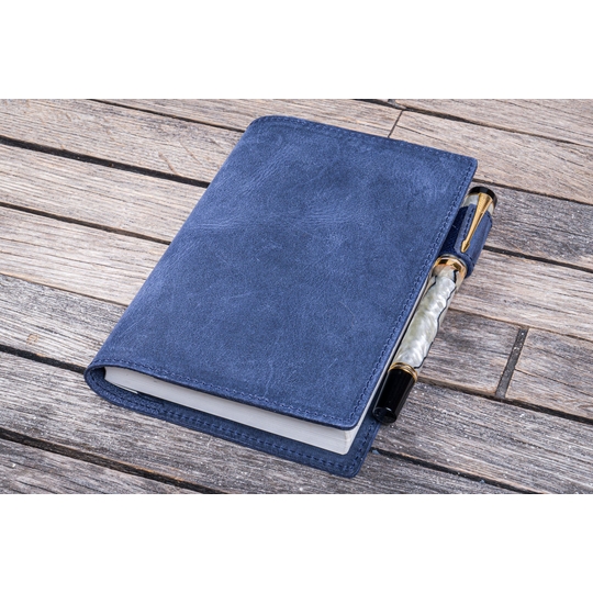 Galen Leather Cover A6 in Pelle Crazy Horse Navy Blue