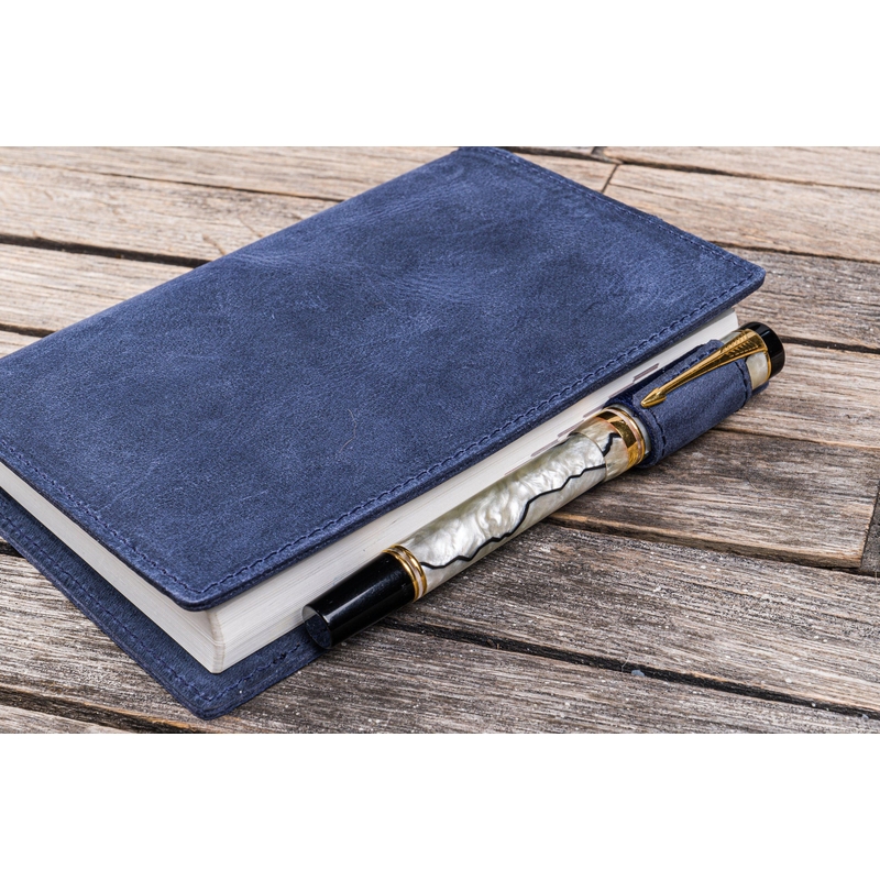 Galen Leather Galen Leather Cover A5 in Pelle Crazy Horse Navy Blue