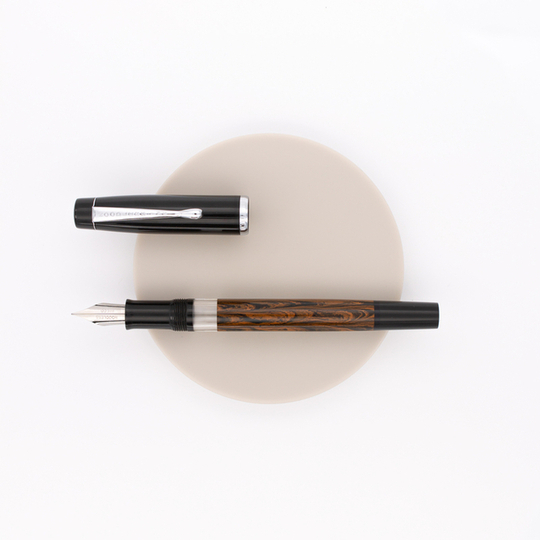 Noodler's Konrad Penna Stilografica Dixie 10 Chestnut Ebanite