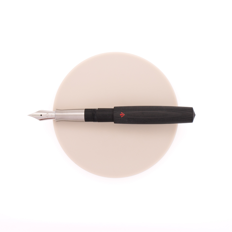 Gravitas Gravitas Dinkey Fountain Pen Carbon X Eyedropper