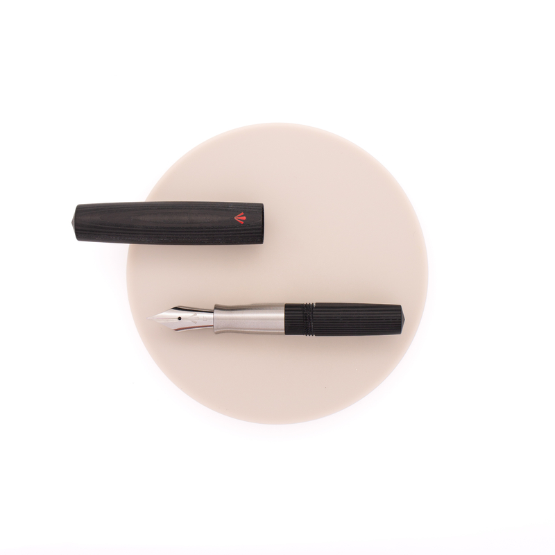 Gravitas Gravitas Dinkey Penna Stilografica Carbon X Eyedropper