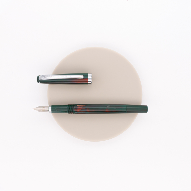 Noodler's Nib Creaper Penna Stilografica December 25th