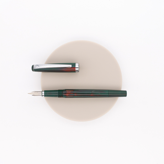Noodler's Nib Creaper Fountain Pen December 25th