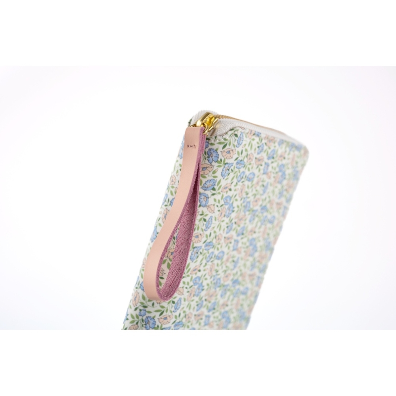 Hobonichi Hobonichi Techo Weeks Liberty Fabrics: Sasha Kiora Cover per Agenda Settimanale