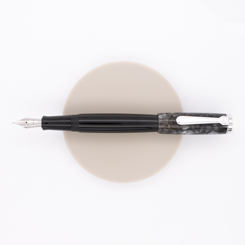 Opus 88 Omar Penna Stilografica Grigia