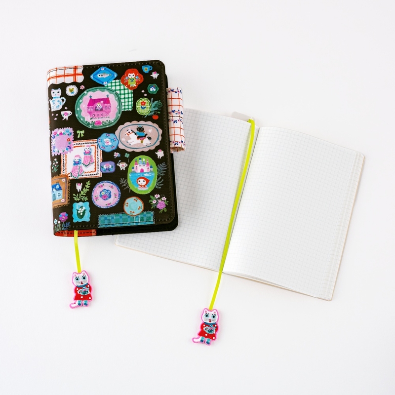 Hobonichi Hobonichi Segnapagina Ricamato Yumi Kitagishi: White Cat