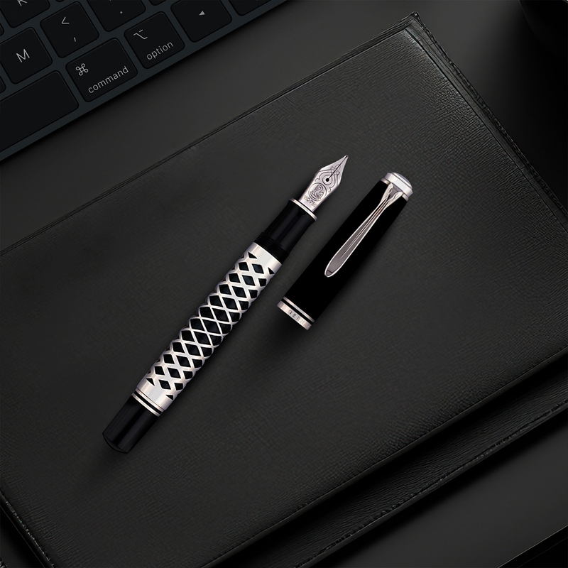 Pelikan Pelikan Souveran M805 Fountain Pen Metal Sleeve Special Edition