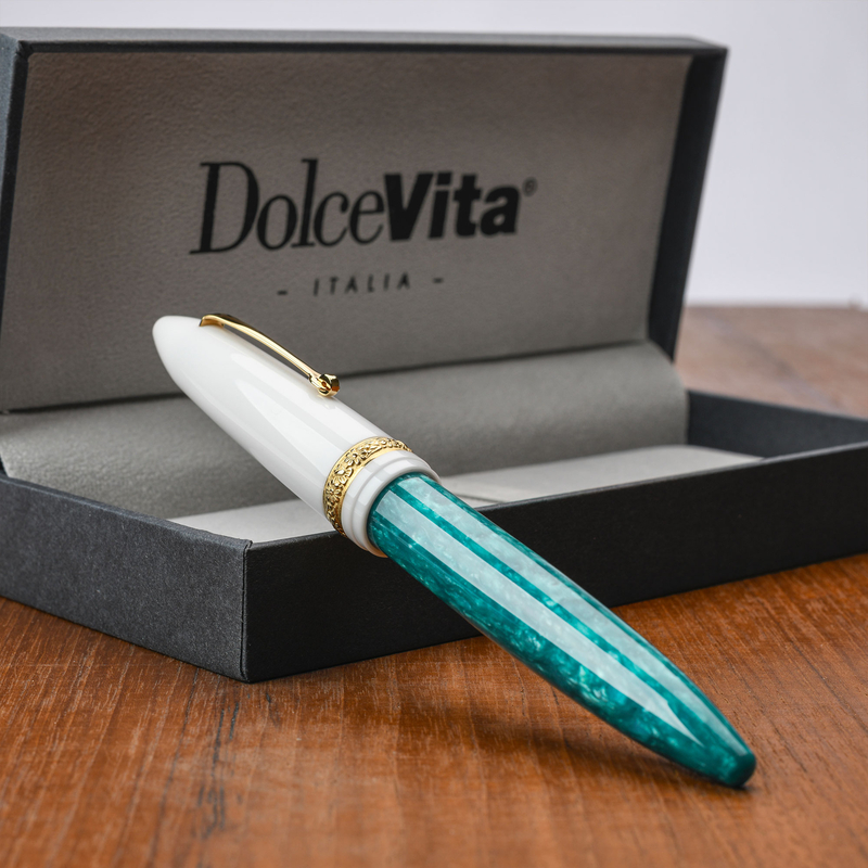 Dolcevita Leonardo x Dolcevita Furore Fountain Pen Smeralda & Gold