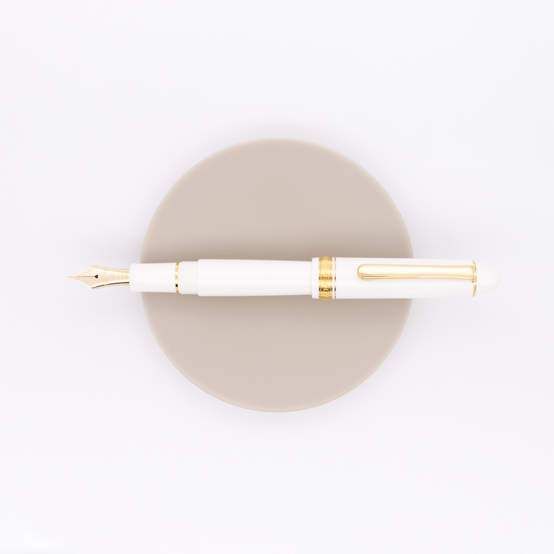 Platinum 3776 Century Fountain Pen Chenonceau White