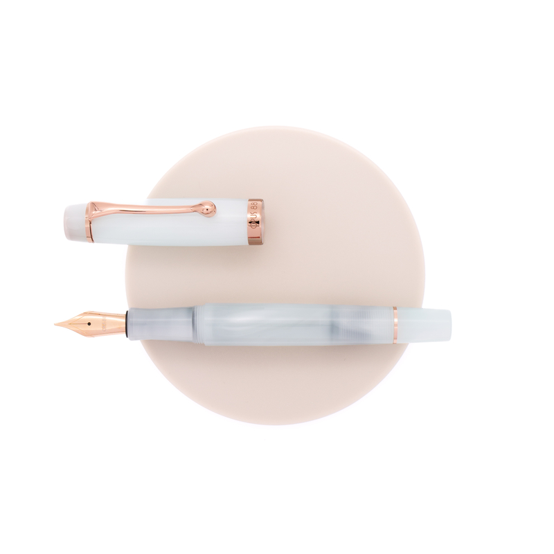 Opus 88 Opus 88 Harmony Fountain Pen Cloud Dancer