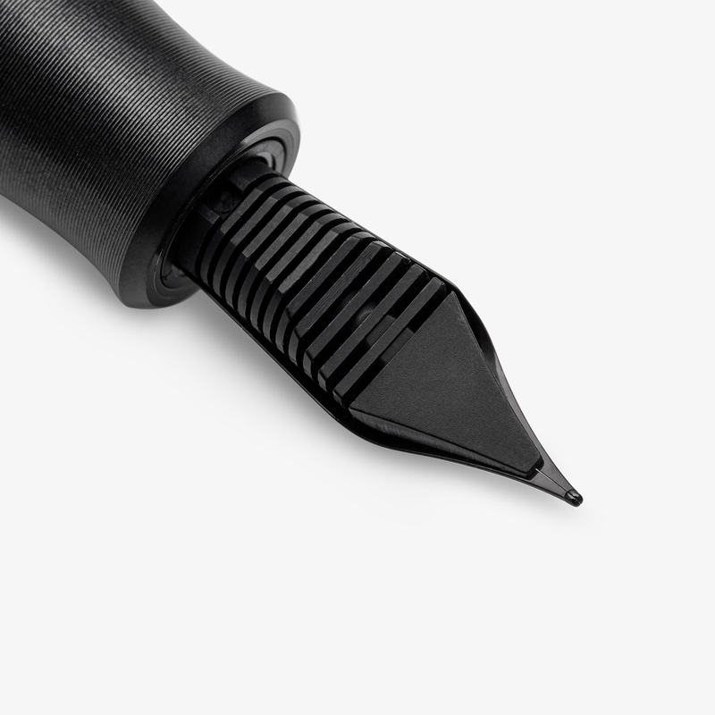 Gravitas Gravitas Vac 2.0 Aluminium Penna Stilografica Nera