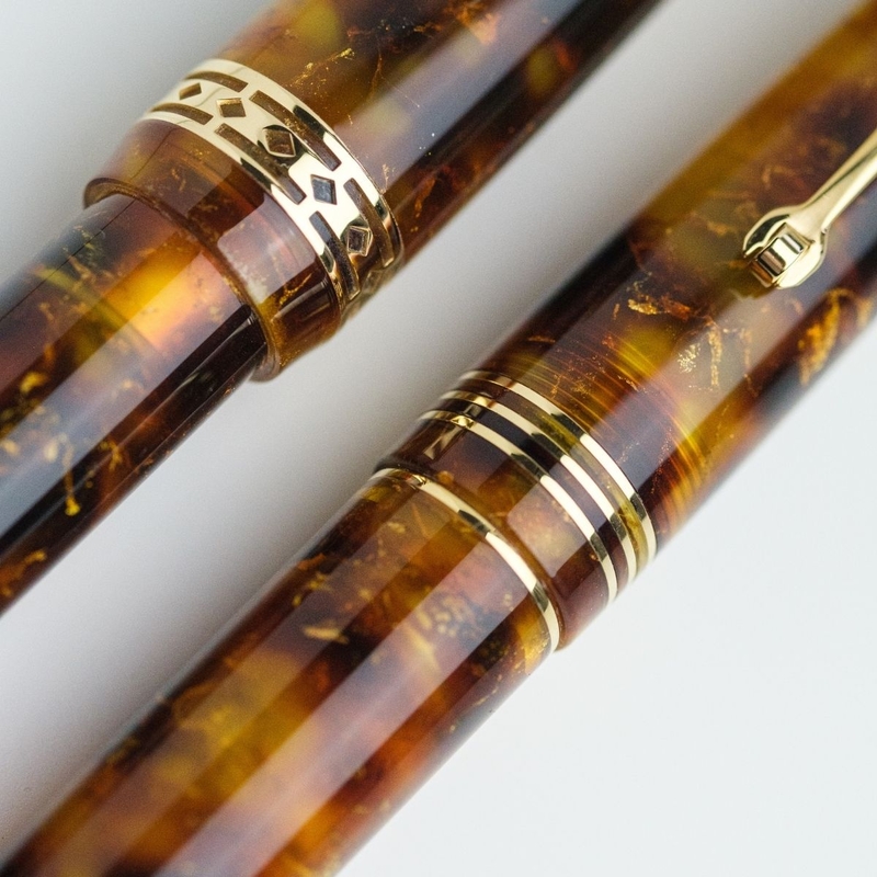 Leonardo Officina Italiana Leonardo x Stilo&Stile Momento Zero Fountain Pen Radici