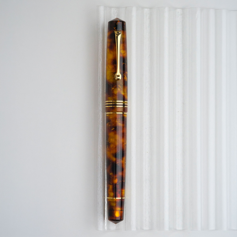 Leonardo Officina Italiana Leonardo x Stilo&Stile Momento Zero Penna Stilografica Radici