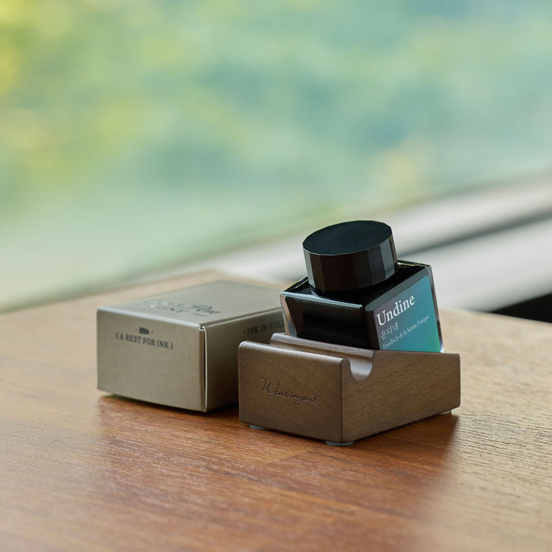 Wearingeul Wearingeul Ink & Pen Rest