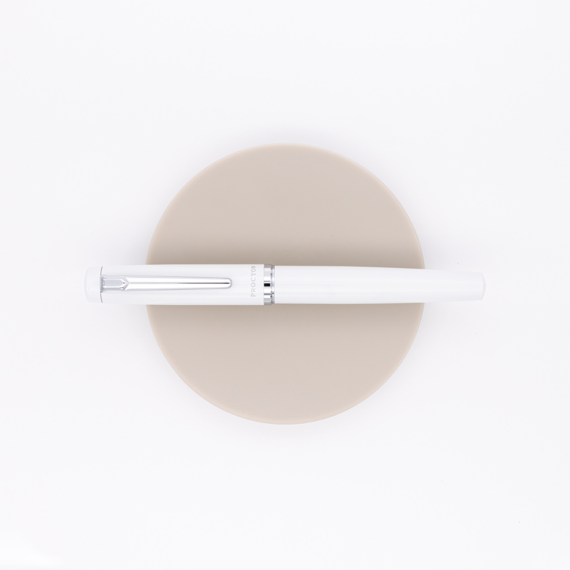 Platinum Procyon Penna Stilografica Porcelain White
