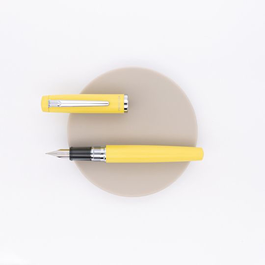 Platinum Procyon Fountain Pen Citron Yellow