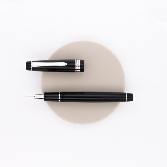 Pilot Custom Heritage 912 Falcon Penna Stilografica Nera